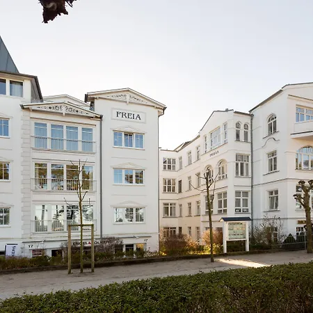 Frigga & Freia * Binz