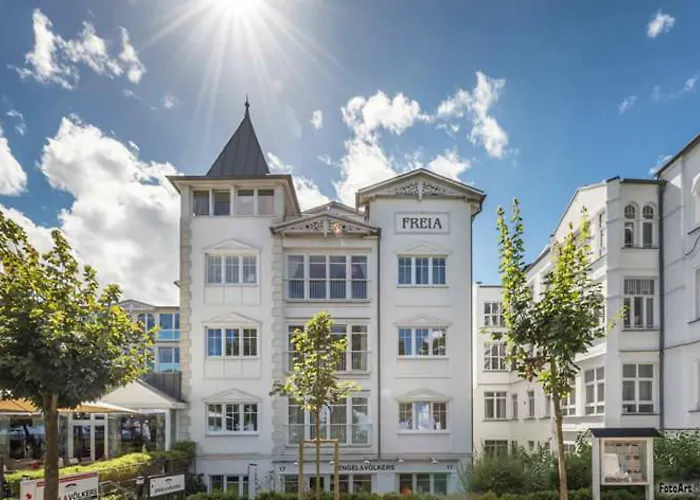 Отель Frigga & Freia *